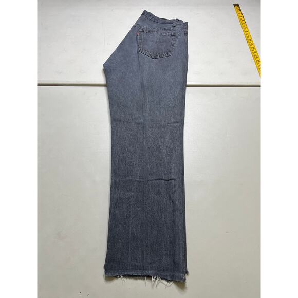 Vintage Levi's 501 Button Fly Denim Jeans 36x34 Grey distress Made In USA 80s - Picture 10 of 12